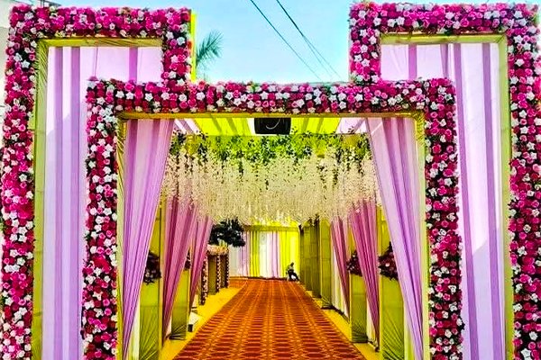 Phoolon Ki Chadar — Howrah Ballroom