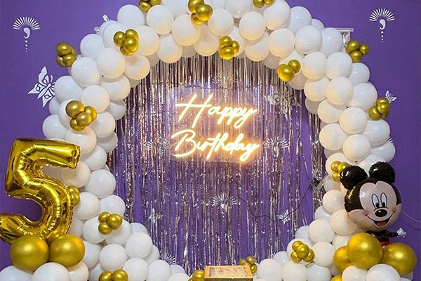 Royal 1st Birthday Setup — Home, Salt Lake